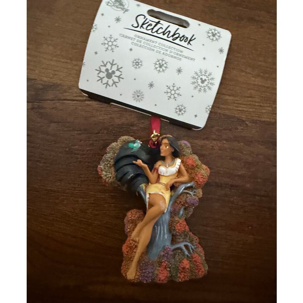 Disney Sketchbook Pocahontas Ornament NWT - Picture 2 of 3